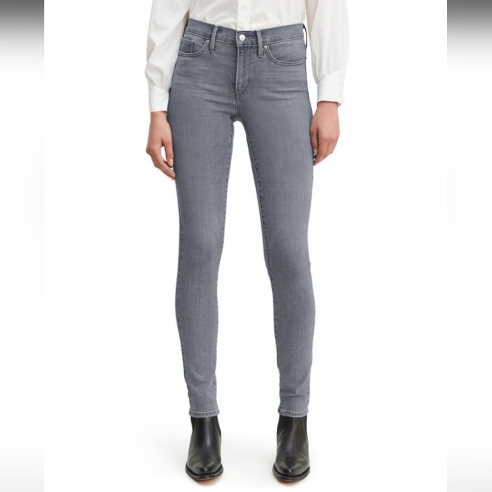 Levi's High Rise Skinny Jean in Grey Wash